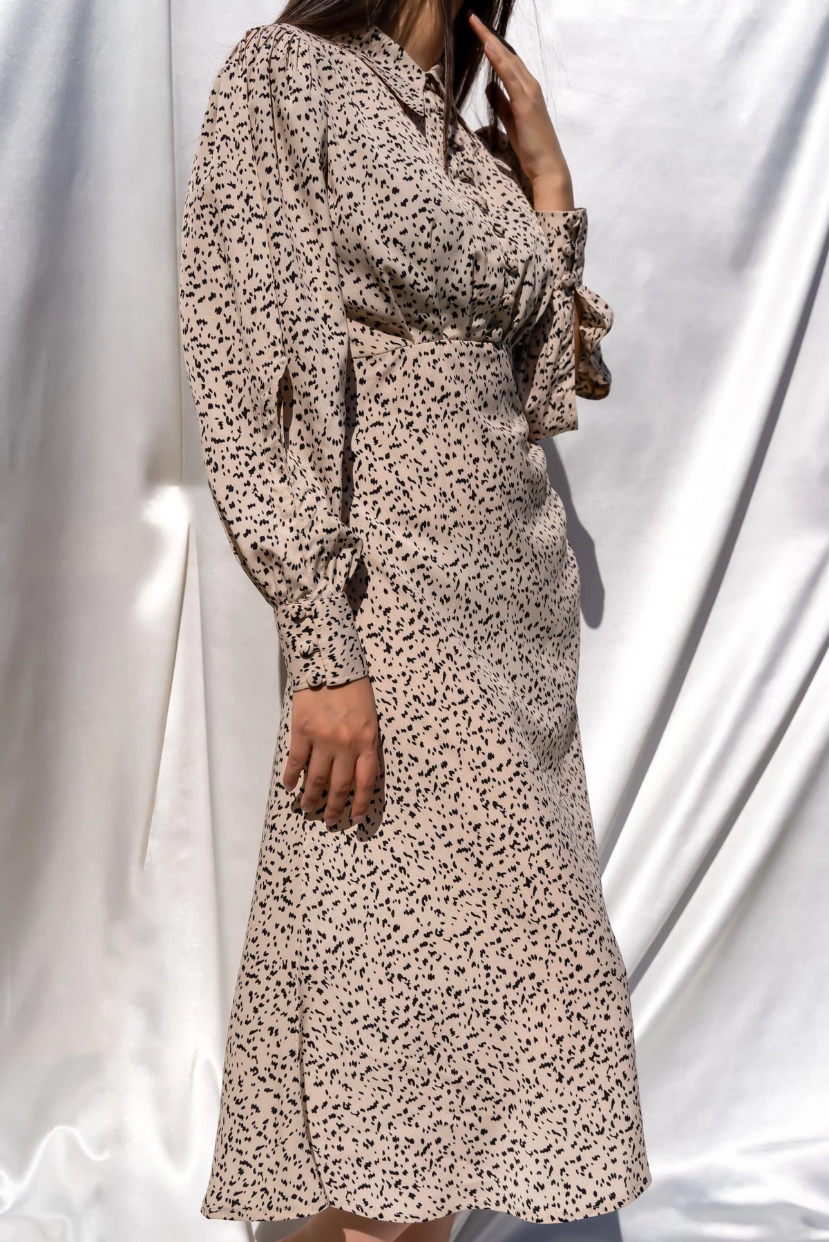 Isabella Wide Sleeve Midi Dress