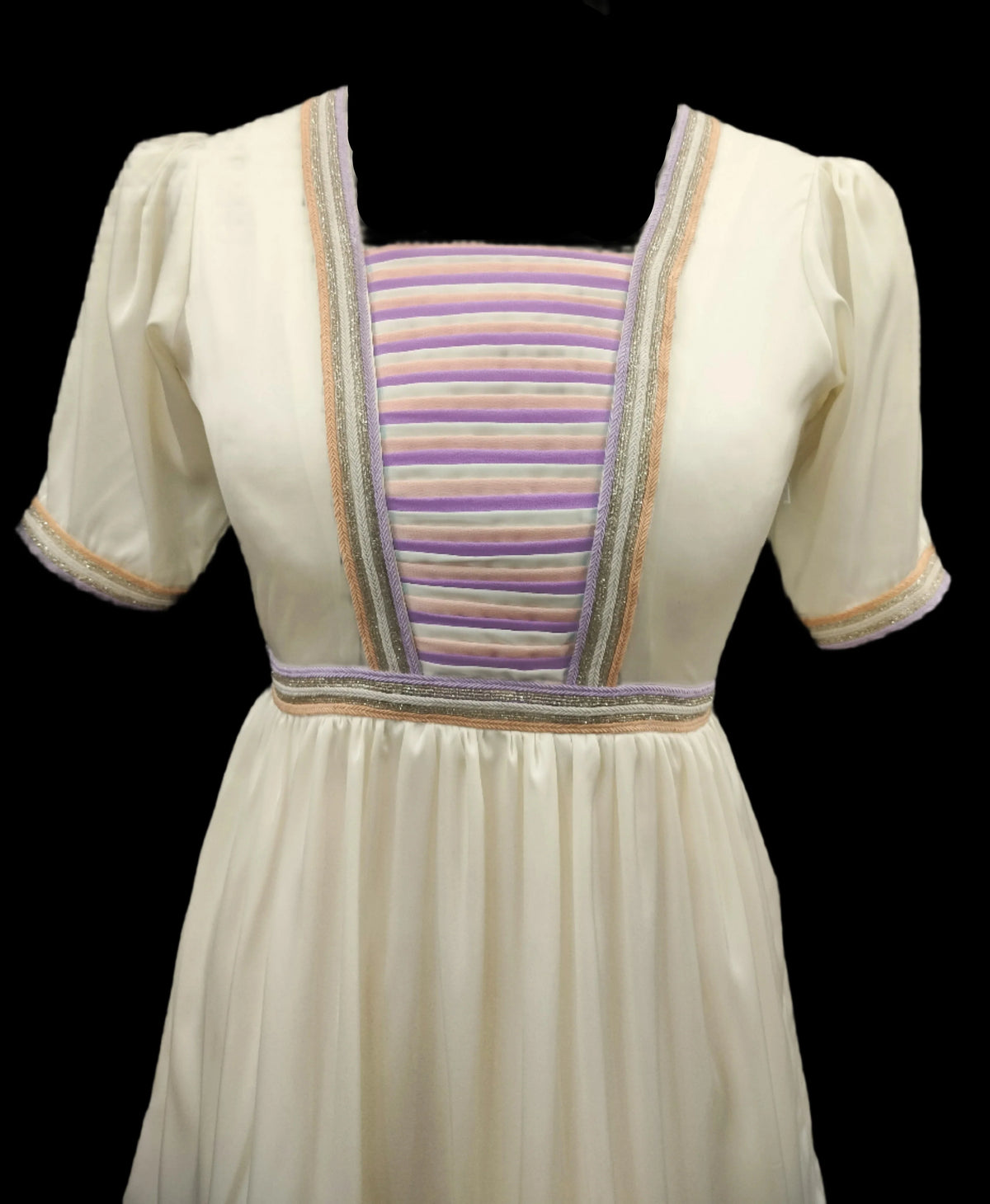 Liana Off White Ethnic Kurti