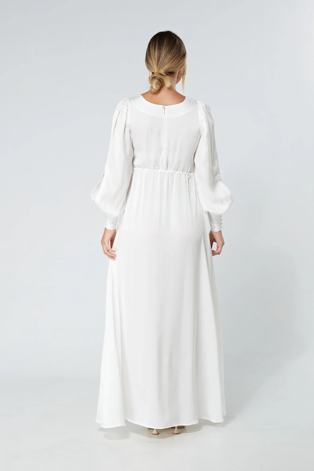 Lila White Knotted Front Soft Crepe Maxi Dress