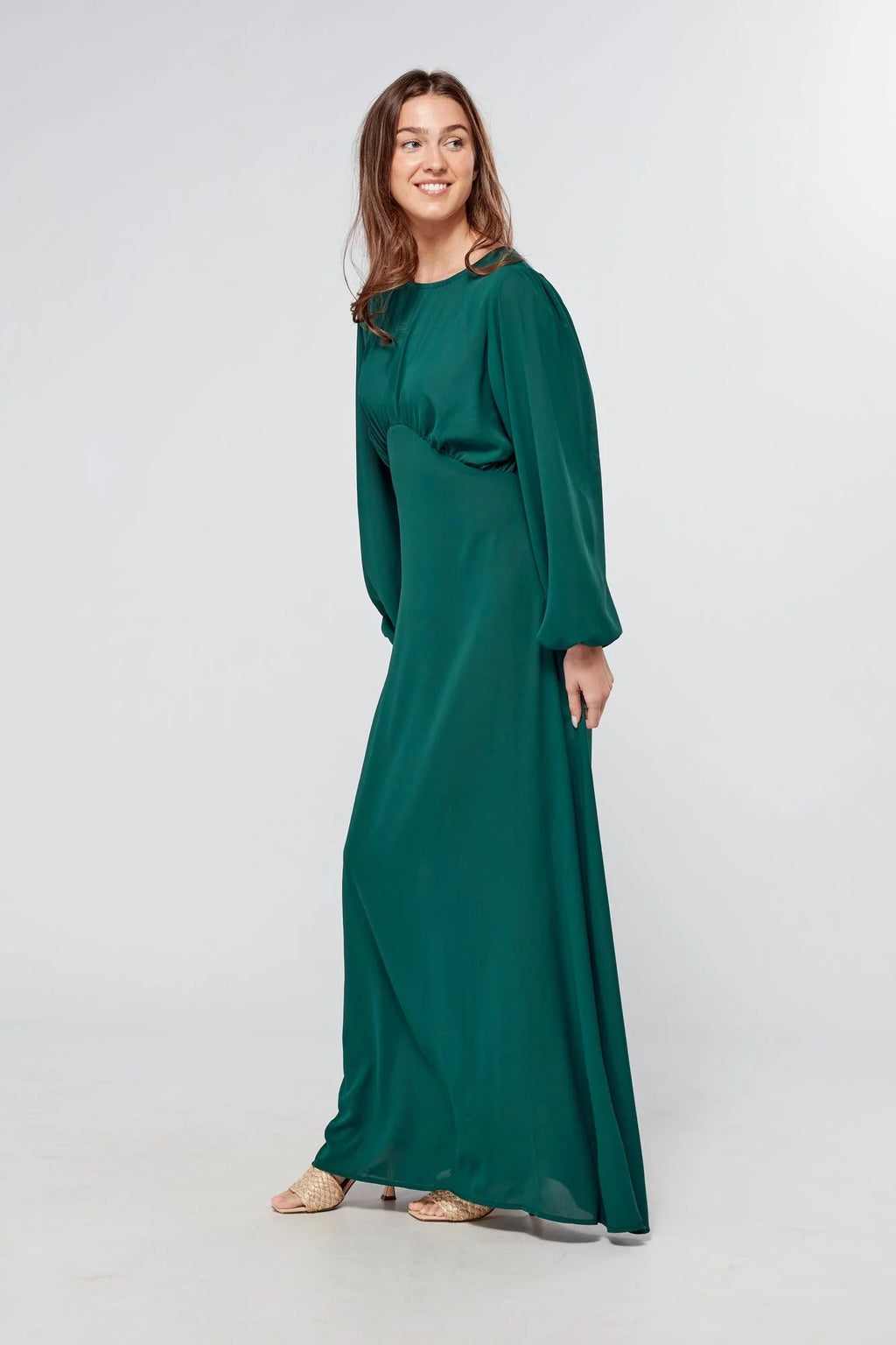 Essina Green Maxi Georgette With String Back And Round Waist Line